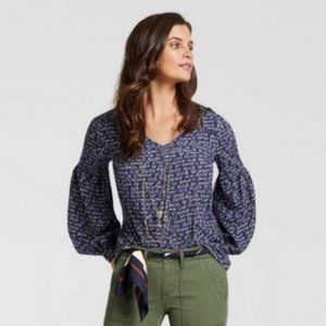 Cabi Te Amo Blouse Love Print Navy Blue Small